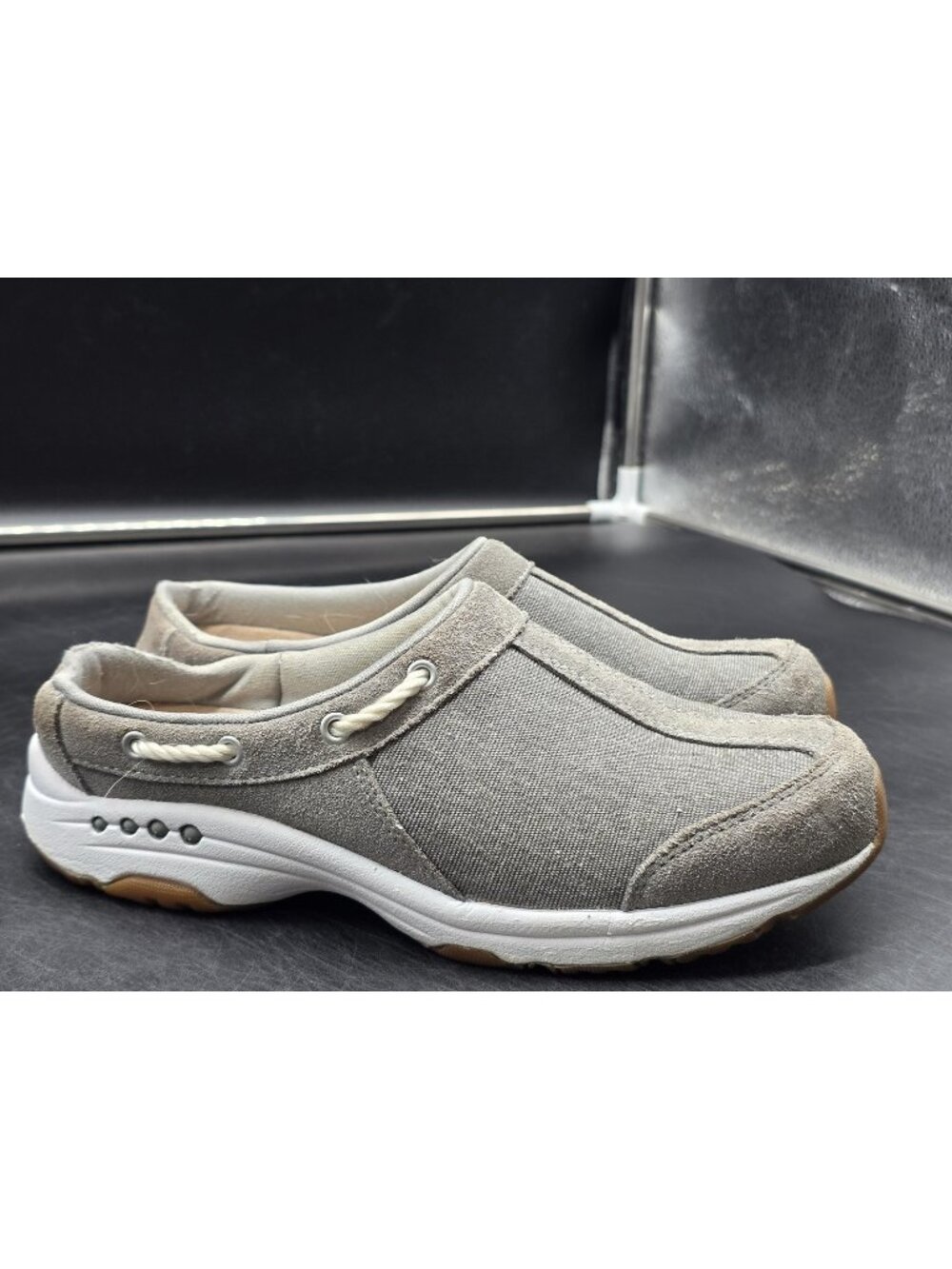 Easy Spirit Shoes Womens Size 7.5 Gray Travelport23 Clog Slip On Comfort Damaged